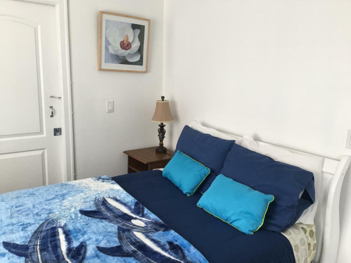 White House Bed And Breakfast แวนคูเวอร์ ภายนอก รูปภาพ